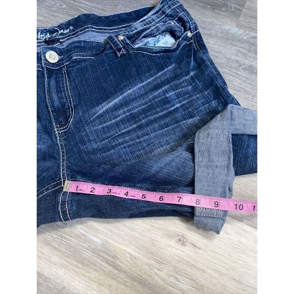 Ariya Jeans Shorts Womens 24 Blue Denim Mid Rise Plus Size Flap Pocket Embroider - Picture 9 of 11